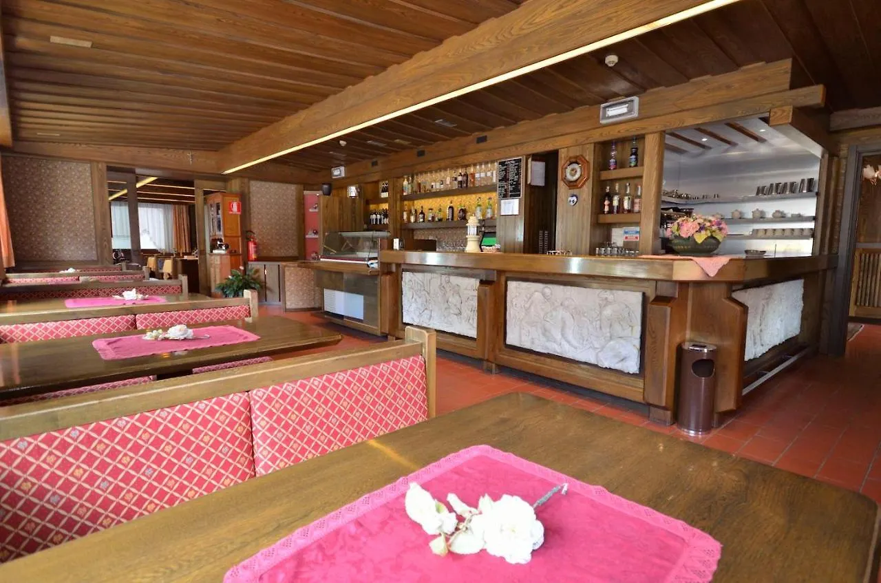 Hotel Centrale Alleghe 3*,  Italien